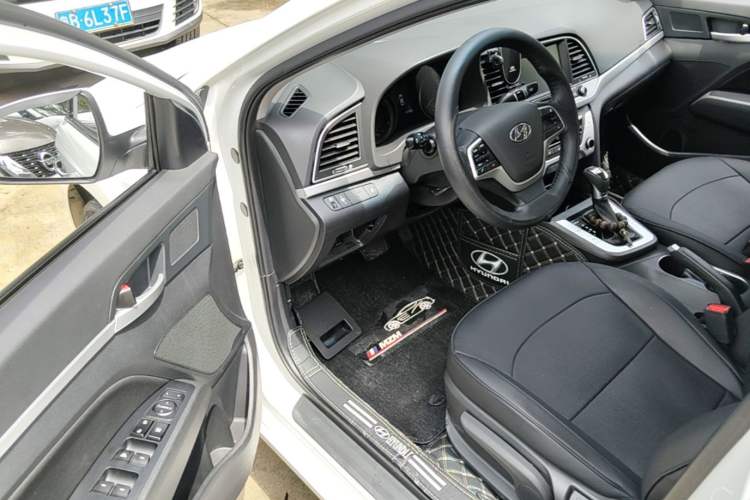 Used Hyundai Elantra (6th Generation / Lingdong) 2016 1.6L Automatic ZhiXuan – Elite Version Driver Seat
