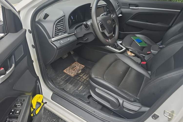 Used Hyundai Elantra (6th Generation / Lingdong) 2016 1.6L Automatic ZhiXuan – Elite Version Driver Seat