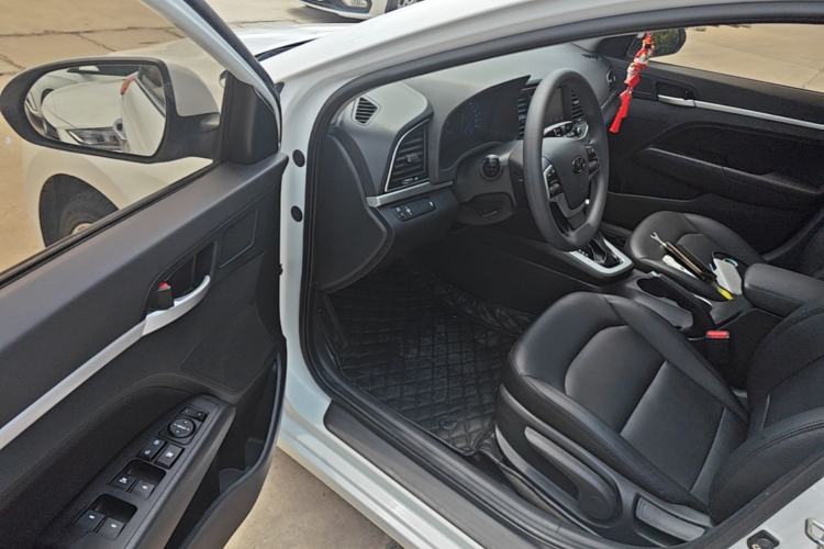 Used Hyundai Elantra (6th Generation / Lingdong) 2016 1.6L Automatic ZhiXuan – Elite Version Driver Seat