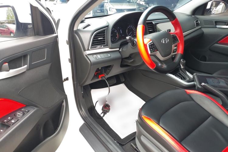 Used Hyundai Elantra (6th Generation / Lingdong) 2016 1.6L Automatic ZhiXuan – Elite Version Driver Seat