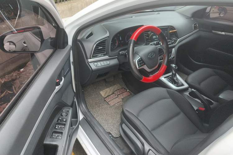 Used Hyundai Elantra (6th Generation / Lingdong) 2016 1.6L Automatic ZhiXuan – Elite Version Driver Seat