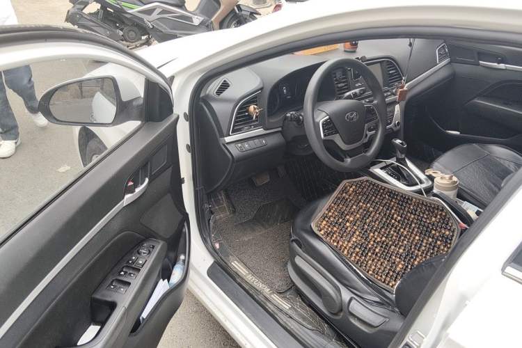 Used Hyundai Elantra (6th Generation / Lingdong) 2016 1.6L Automatic ZhiXuan – Elite Version Driver Seat