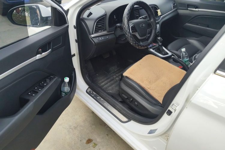 Used Hyundai Elantra (6th Generation / Lingdong) 2016 1.6L Automatic ZhiXuan · Luxury Version Driver Seat