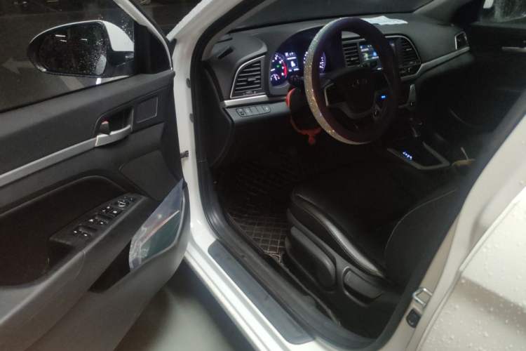 Used Hyundai Elantra (6th Generation / Lingdong) 2016 1.6L Automatic ZhiXuan – Elite Version Driver Seat