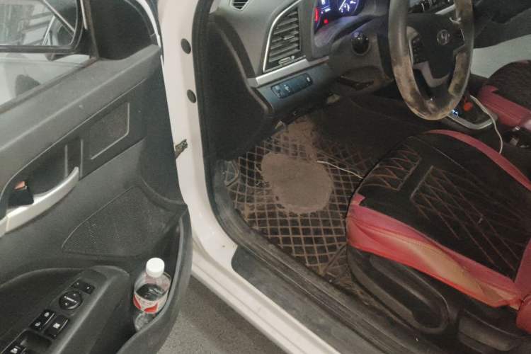 Used Hyundai Elantra (6th Generation / Lingdong) 2016 1.6L Automatic ZhiXuan – Elite Version Driver Seat