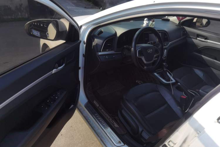 Used Hyundai Elantra (6th Generation / Lingdong) 2016 1.6L Automatic ZhiXuan – Elite Version Driver Seat