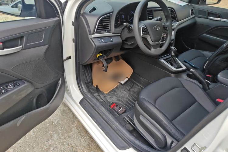 Used Hyundai Elantra (6th Generation / Lingdong) 2016 1.6L Automatic ZhiXuan – Elite Version Driver Seat