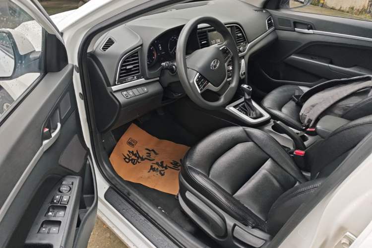 Used Hyundai Elantra (6th Generation / Lingdong) 2016 1.6L Automatic ZhiXuan – Elite Version Driver Seat