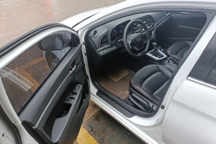 Used Hyundai Elantra (6th Generation / Lingdong) 2016 1.6L Automatic ZhiXuan – Elite Version Driver Seat