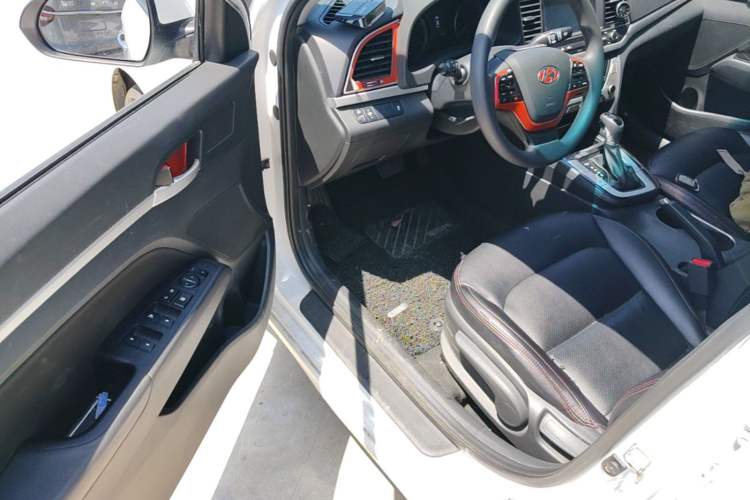 Used Hyundai Elantra (6th Generation / Lingdong) 2016 1.6L Automatic ZhiXuan – Elite Version Driver Seat