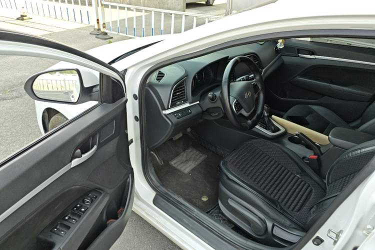 Used Hyundai Elantra (6th Generation / Lingdong) 2016 1.6L Automatic ZhiXuan – Elite Version Driver Seat
