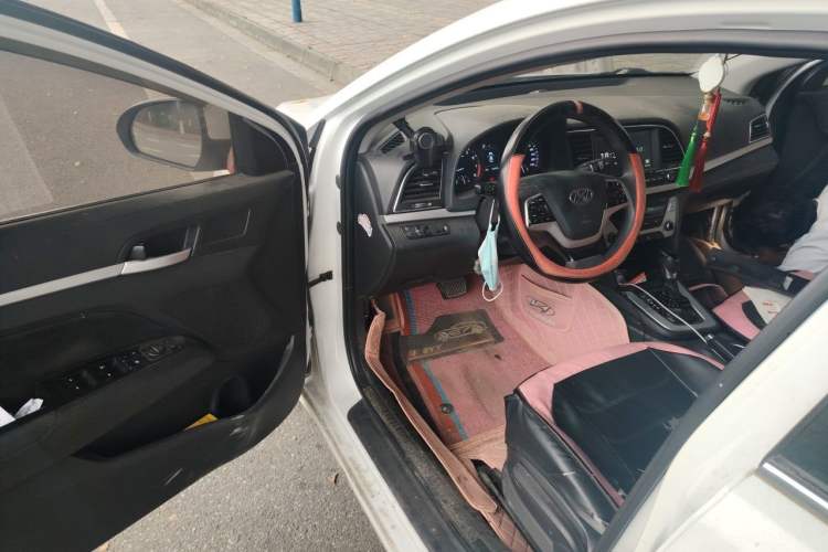 Used Hyundai Elantra (6th Generation / Lingdong) 2016 1.6L Automatic ZhiXuan – Elite Version Driver Seat