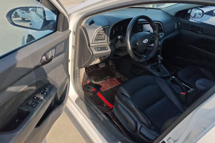 Used Hyundai Elantra (6th Generation / Lingdong) 2016 1.4T Dual-Clutch Xuan Dong · Dynamic Version Driver Seat