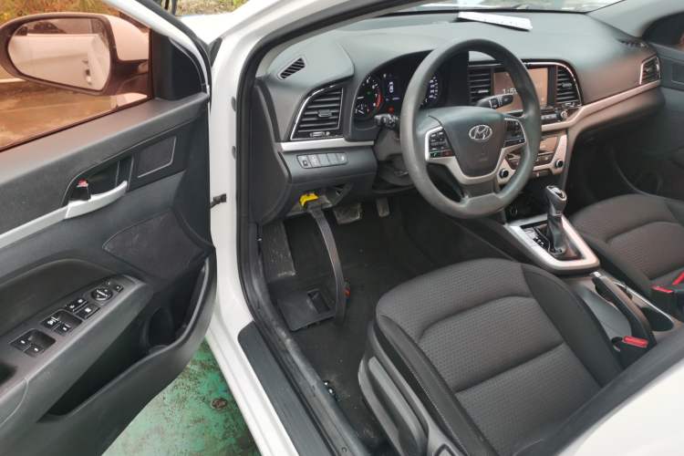 Used Hyundai Elantra (6th Generation / Lingdong) 2016 1.6L Automatic ZhiXuan – Elite Version Driver Seat