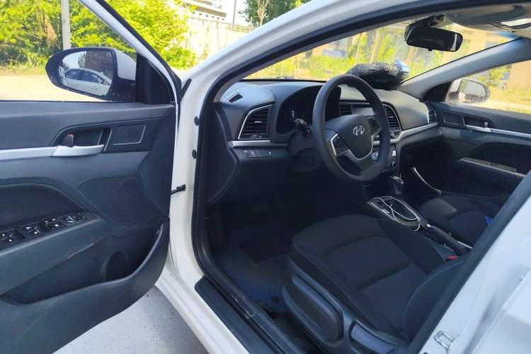 Used Hyundai Elantra (6th Generation / Lingdong) 2016 1.6L Automatic ZhiXuan – Elite Version Driver Seat