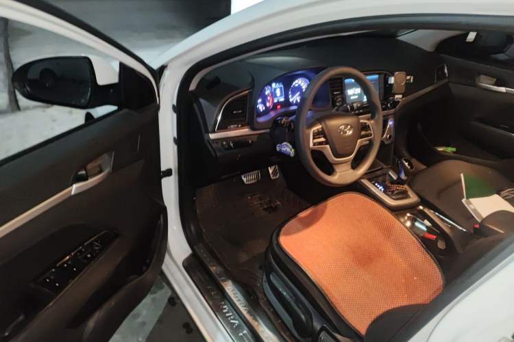 Used Hyundai Elantra (6th Generation / Lingdong) 2016 1.6L Automatic ZhiXuan – Elite Version Driver Seat