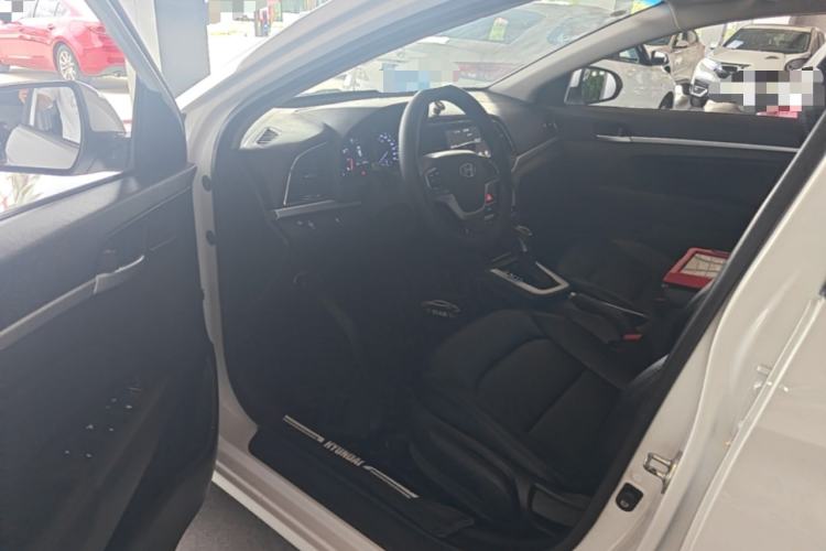Used Hyundai Elantra (6th Generation / Lingdong) 2016 1.6L Automatic ZhiXuan – Elite Version Driver Seat