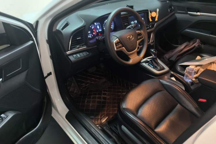 Used Hyundai Elantra (6th Generation / Lingdong) 2016 1.6L Automatic ZhiXuan – Elite Version Driver Seat
