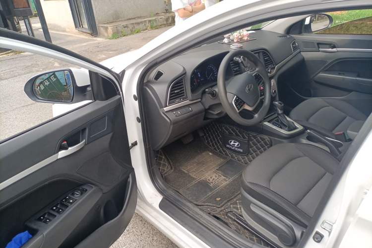 Used Hyundai Elantra (6th Generation / Lingdong) 2016 1.6L Automatic ZhiXuan – Elite Version Driver Seat