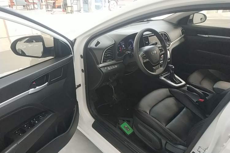 Used Hyundai Elantra (6th Generation / Lingdong) 2016 1.6L Automatic ZhiXuan – Elite Version Driver Seat