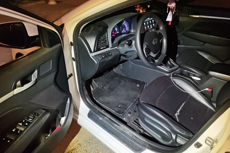Used Hyundai Elantra (6th Generation / Lingdong) 2016 1.6L Automatic ZhiXuan – Elite Version Driver Seat