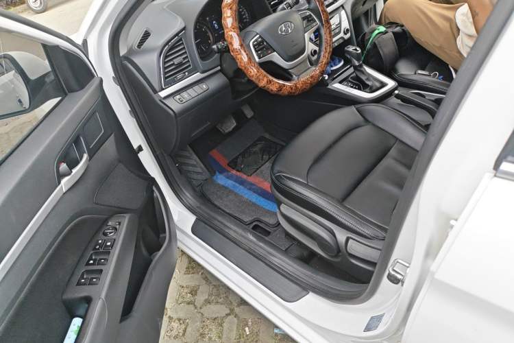 Used Hyundai Elantra (6th Generation / Lingdong) 2016 1.6L Automatic ZhiXuan – Elite Version Driver Seat