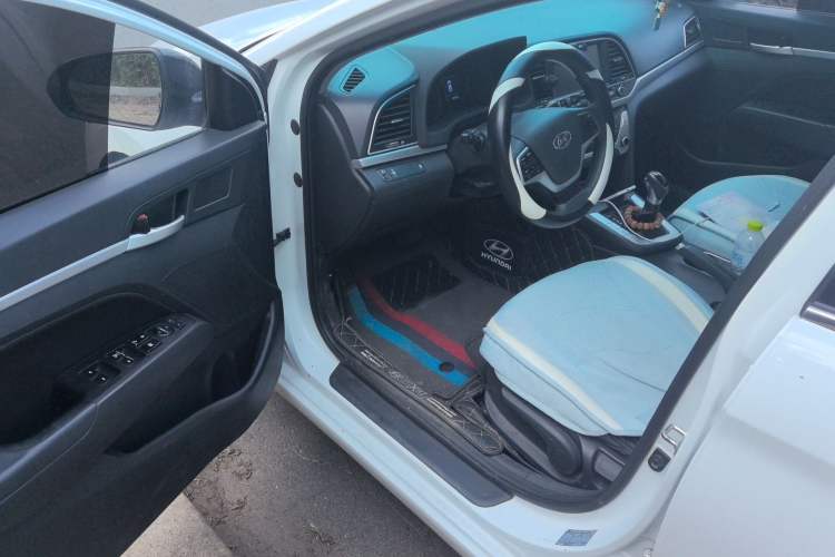 Used Hyundai Elantra (6th Generation / Lingdong) 2016 1.6L Automatic ZhiXuan – Elite Version Driver Seat