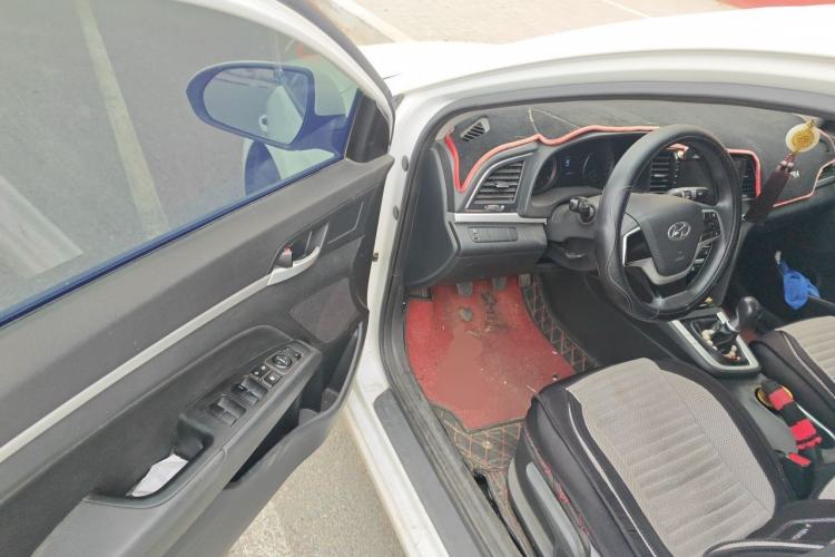 Used Hyundai Elantra (6th Generation / Lingdong) 2016 1.6L Manual ZhiXuan·Youth Edition Driver Seat