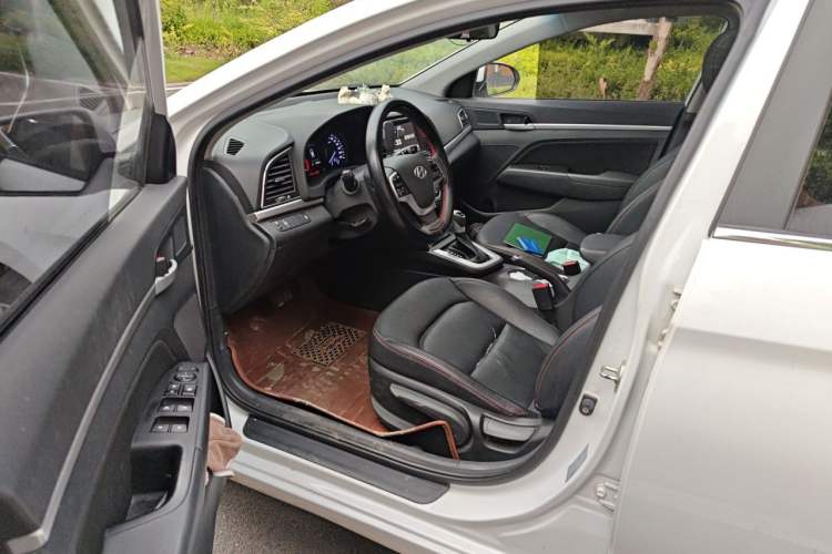 Used Hyundai Elantra (6th Generation / Lingdong) 2016 1.6L Automatic ZhiXuan – Elite Version Driver Seat