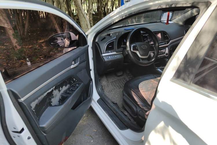 Used Hyundai Elantra (6th Generation / Lingdong) 2016 1.6L Automatic ZhiXuan – Elite Version Driver Seat