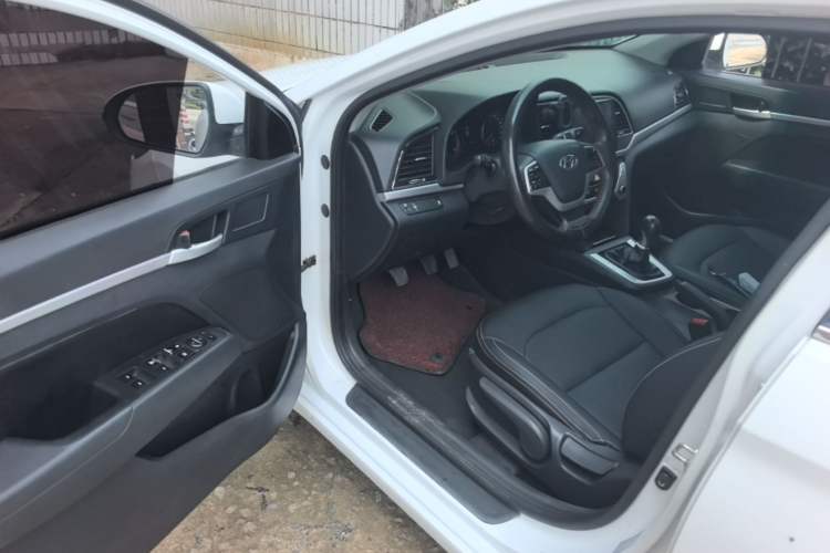Used Hyundai Elantra (6th Generation / Lingdong) 2016 1.6L Manual ZhiXuan · Dynamic Model Driver Seat