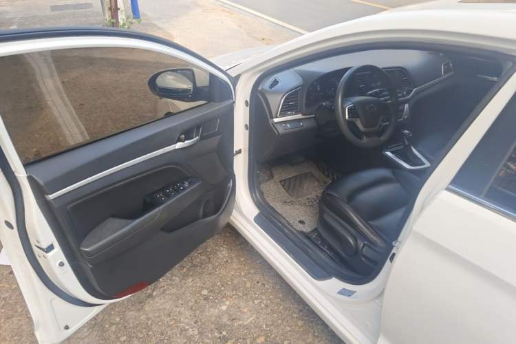 Used Hyundai Elantra (6th Generation / Lingdong) 2016 1.6L Automatic ZhiXuan – Elite Version Driver Seat