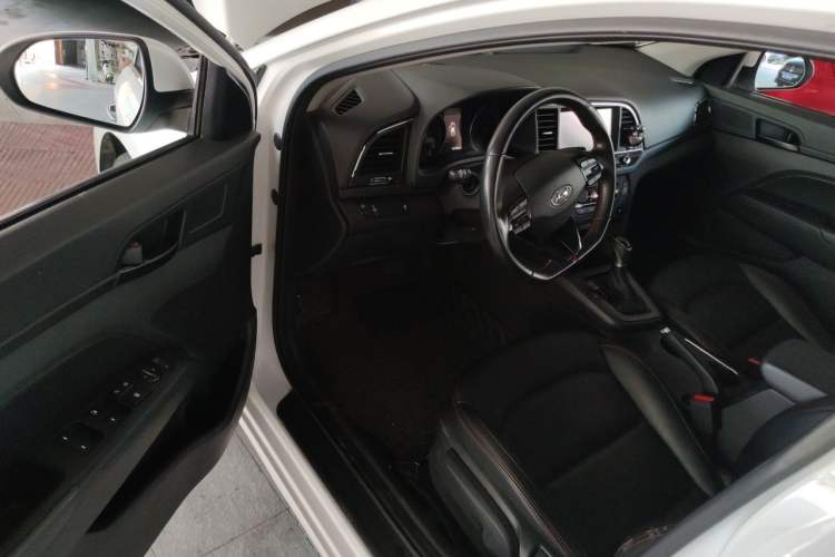 Used Hyundai Elantra (6th Generation / Lingdong) 2016 1.4T Dual-Clutch Xuan Dong · Dynamic Version Driver Seat