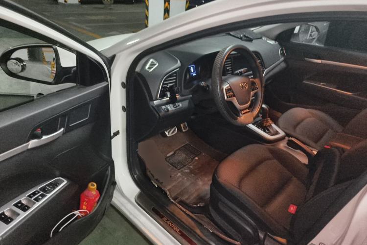Used Hyundai Elantra (6th Generation / Lingdong) 2016 1.6L Automatic ZhiXuan – Elite Version Driver Seat