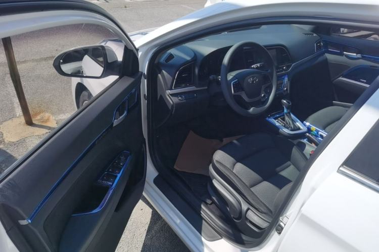 Used Hyundai Elantra (6th Generation / Lingdong) 2016 1.6L Automatic ZhiXuan – Elite Version Driver Seat