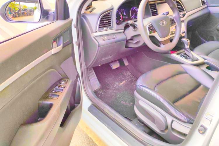 Used Hyundai Elantra (6th Generation / Lingdong) 2016 1.6L Automatic ZhiXuan – Elite Version Driver Seat