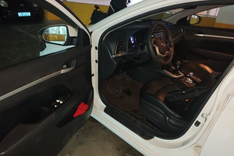 Used Hyundai Elantra (6th Generation / Lingdong) 2016 1.6L Automatic ZhiXuan – Elite Version Driver Seat