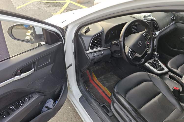 Used Hyundai Elantra (6th Generation / Lingdong) 2016 1.6L Automatic ZhiXuan – Elite Version Driver Seat