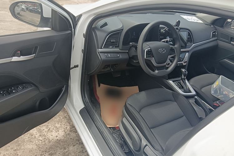 Used Hyundai Elantra (6th Generation / Lingdong) 2016 1.6L Automatic ZhiXuan – Elite Version Driver Seat