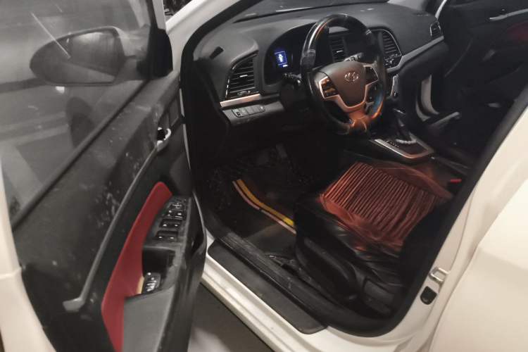 Used Hyundai Elantra (6th Generation / Lingdong) 2016 1.6L Automatic ZhiXuan – Elite Version Driver Seat