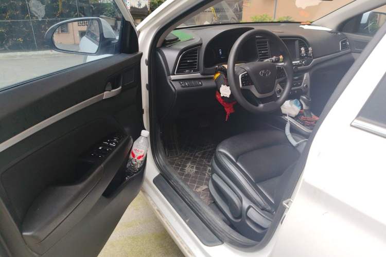 Used Hyundai Elantra (6th Generation / Lingdong) 2016 1.6L Automatic ZhiXuan – Elite Version Driver Seat