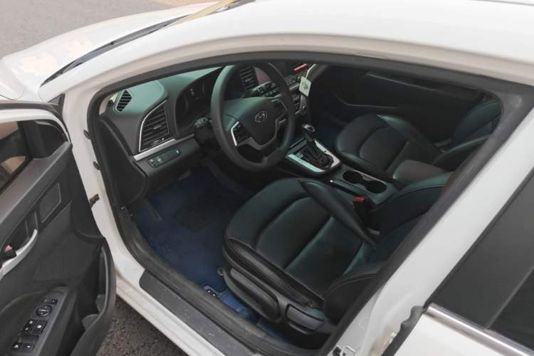 Used Hyundai Elantra (6th Generation / Lingdong) 2016 1.6L Automatic ZhiXuan – Elite Version Driver Seat