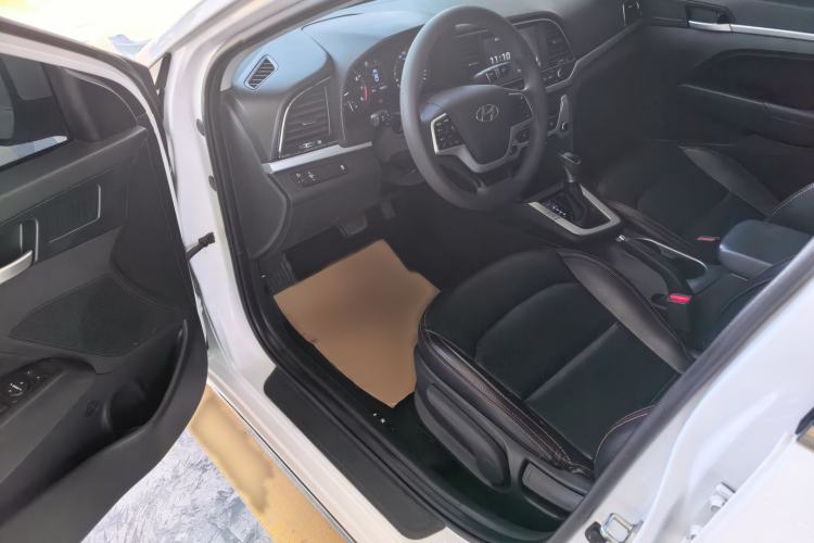 Used Hyundai Elantra (6th Generation / Lingdong) 2016 1.6L Automatic ZhiXuan – Elite Version Driver Seat