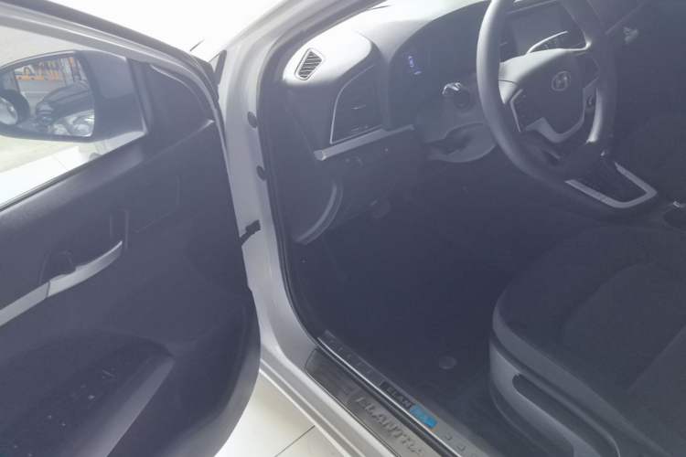 Used Hyundai Elantra (6th Generation / Lingdong) 2016 1.6L Automatic ZhiXuan – Elite Version Driver Seat