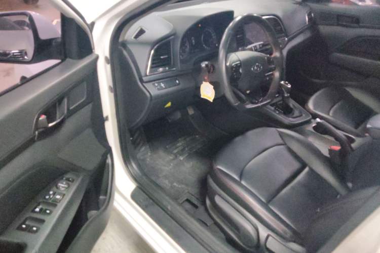 Used Hyundai Elantra (6th Generation / Lingdong) 2016 1.4T Dual-Clutch Xuan Dong · Dynamic Version Driver Seat
