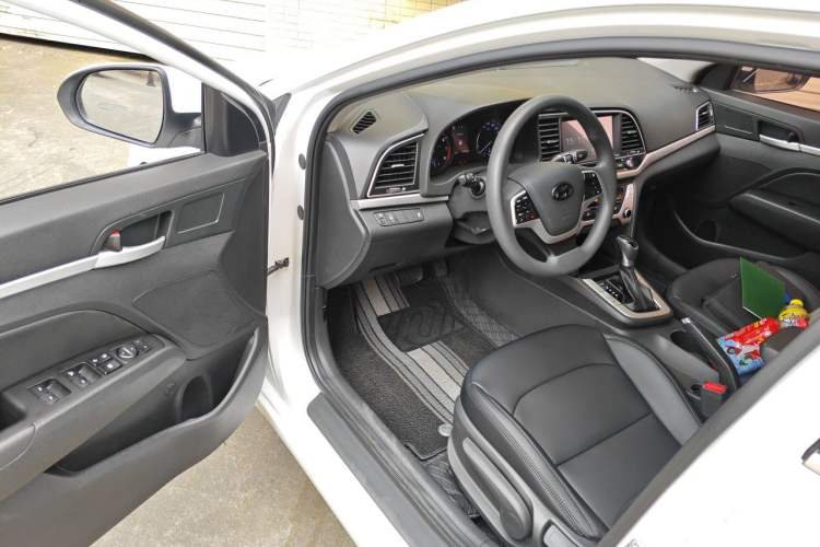 Used Hyundai Elantra (6th Generation / Lingdong) 2016 1.6L Automatic ZhiXuan – Elite Version Driver Seat