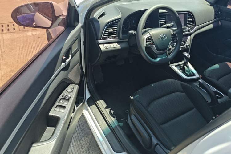 Used Hyundai Elantra (6th Generation / Lingdong) 2016 1.6L Automatic ZhiXuan – Elite Version Driver Seat