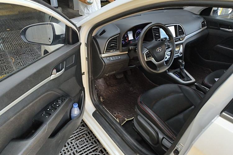 Used Hyundai Elantra (6th Generation / Lingdong) 2016 1.6L Automatic ZhiXuan – Elite Version Driver Seat