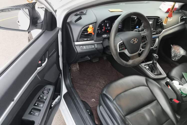 Used Hyundai Elantra (6th Generation / Lingdong) 2016 1.6L Automatic ZhiXuan – Elite Version Driver Seat