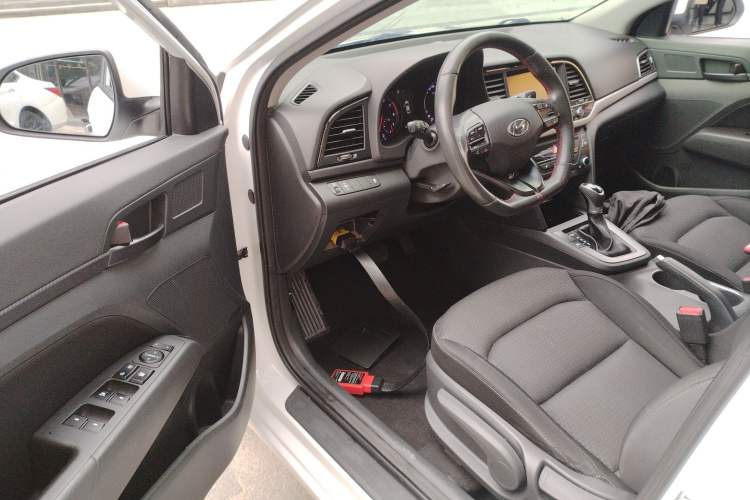 Used Hyundai Elantra (6th Generation / Lingdong) 2016 1.4T Dual-Clutch Xuan Dong · Dynamic Version Driver Seat